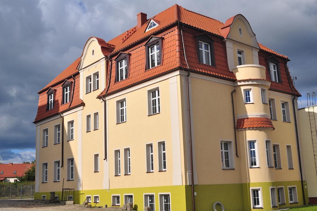 Hotelik Hermes Pieniezno Esterno foto