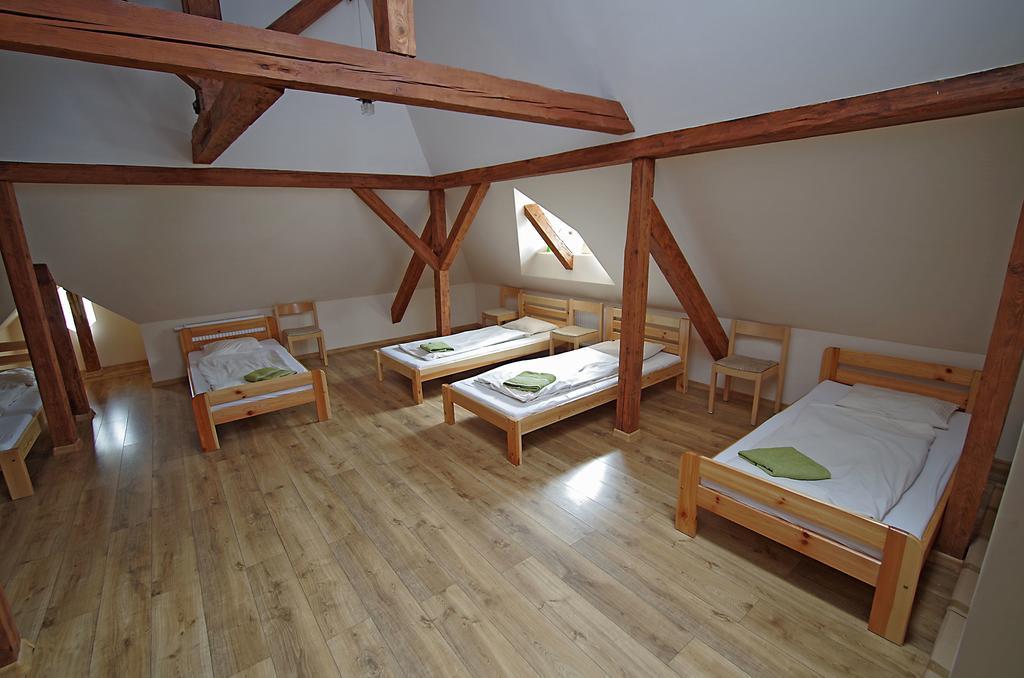 Hotelik Hermes Pieniezno Esterno foto