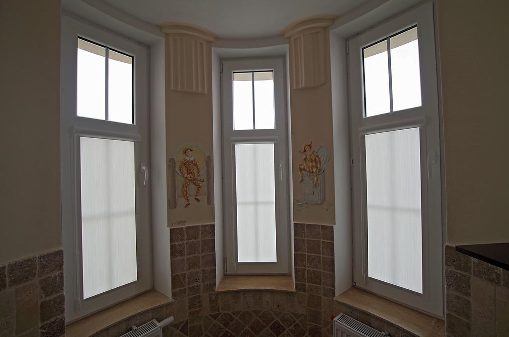 Hotelik Hermes Pieniezno Esterno foto